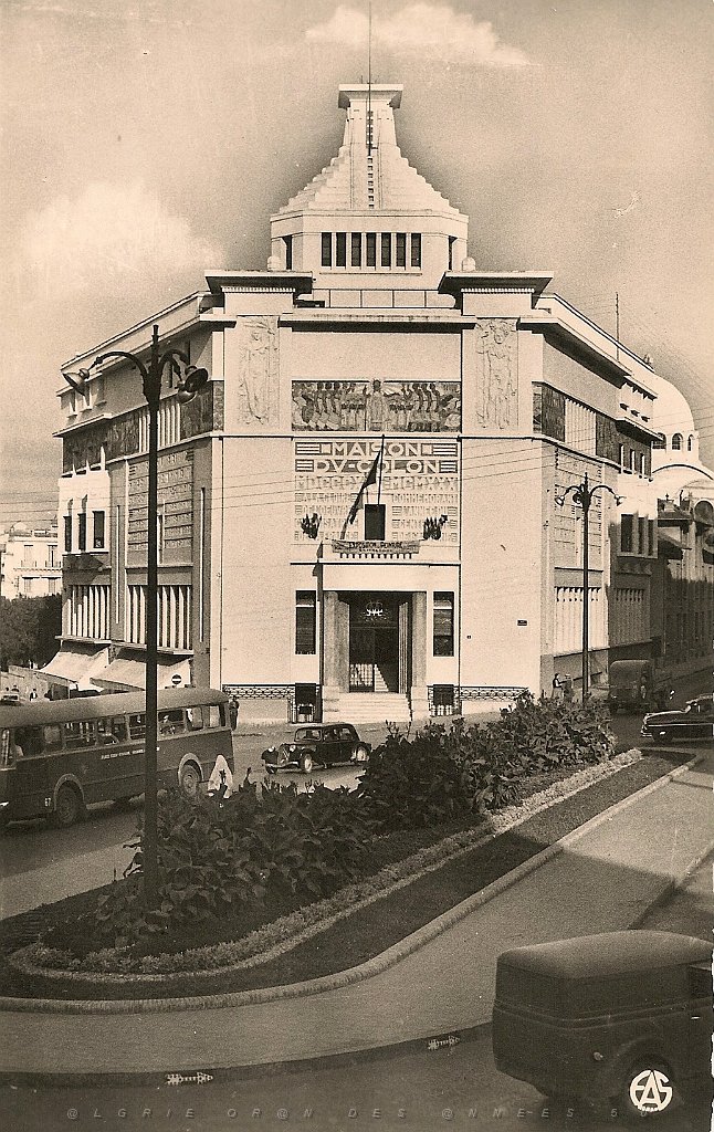 129-Maison de l'Agriculture pl Kargentah.JPG